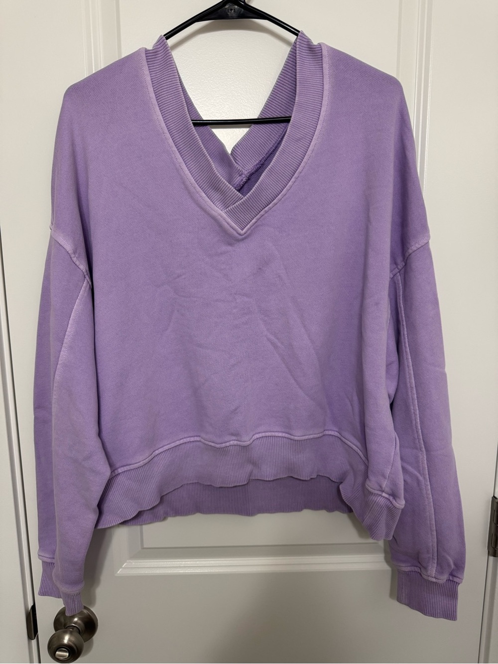 Aerie Lavender V-Neck Women's Sweater Size Medium